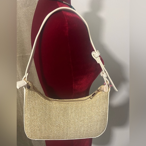 Simple Cream and Tan Shoulder Bag. New - Picture 2 of 5